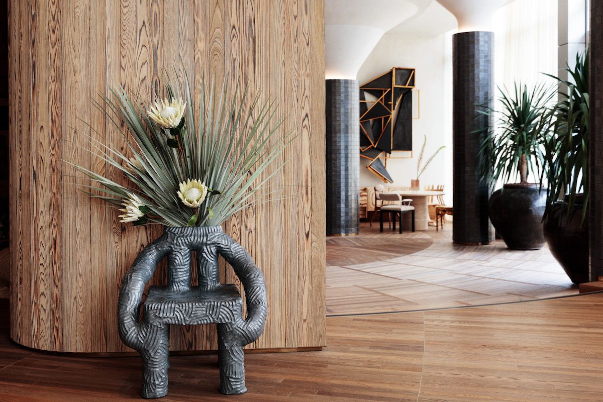 Designer tips for mixing patterns