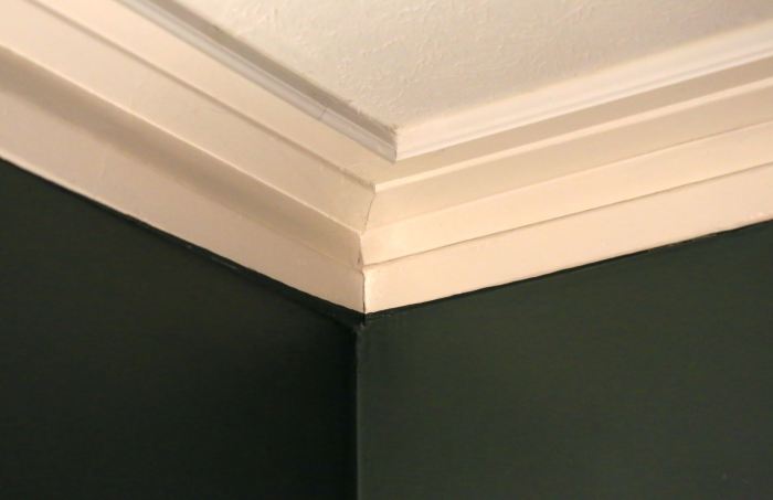 How to install crown molding