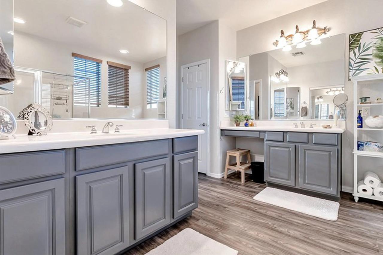 Bathroom vanity design ideas