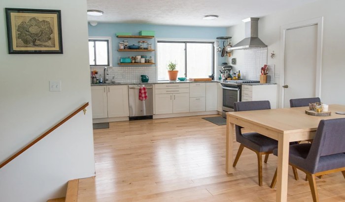 Ways to modernize a split level home exterior