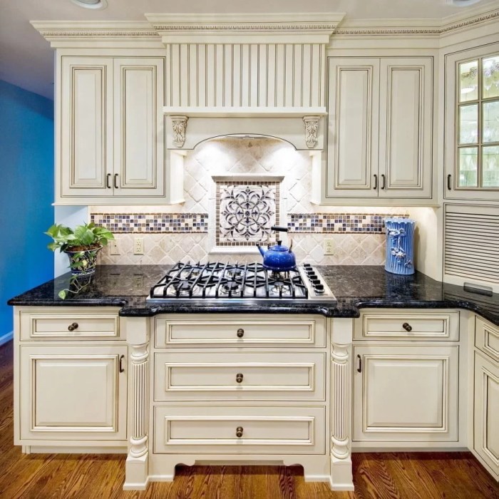 Kitchen Backsplash Ideas for White Cabinets - Love Create Celebrate Kitchen backsplash ideas with white cabinets