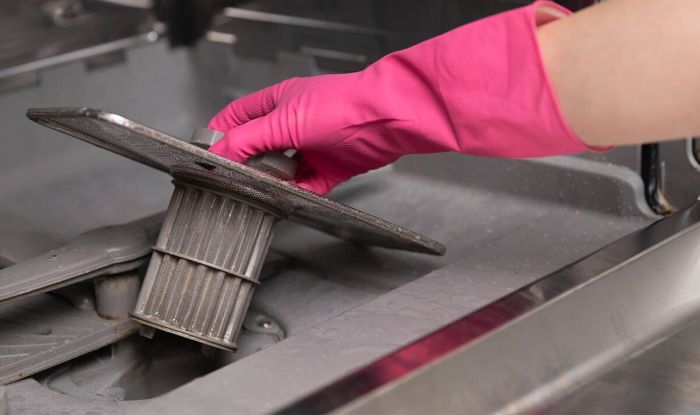 How to clean a dishwasher filter