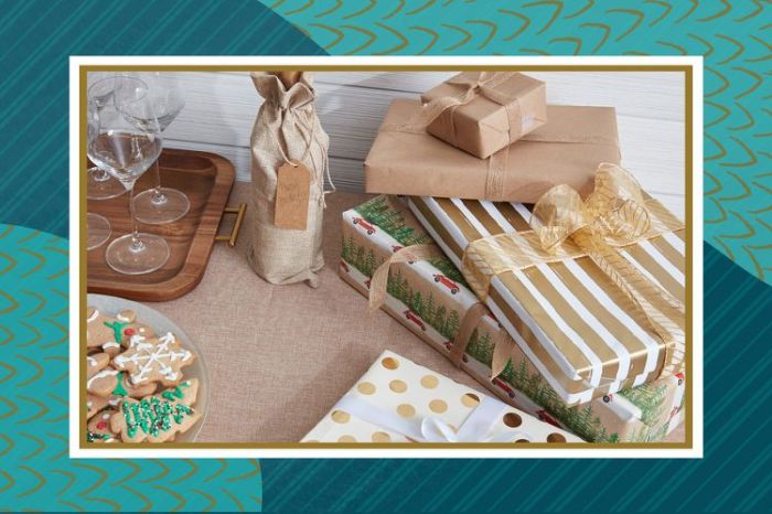 Master the Art of Gifting: Our Best Tips for the Holidays Master the art of gifting