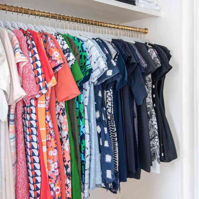 How to organize your closet