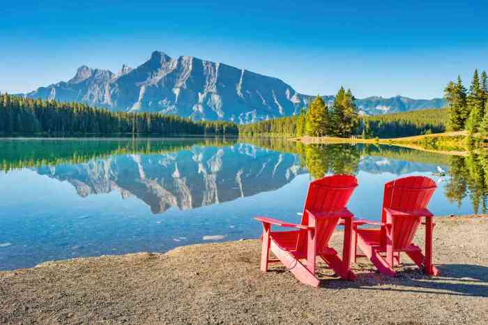 The 21 Most Beautiful Places in Canada Places you dont need to waste time decluttering