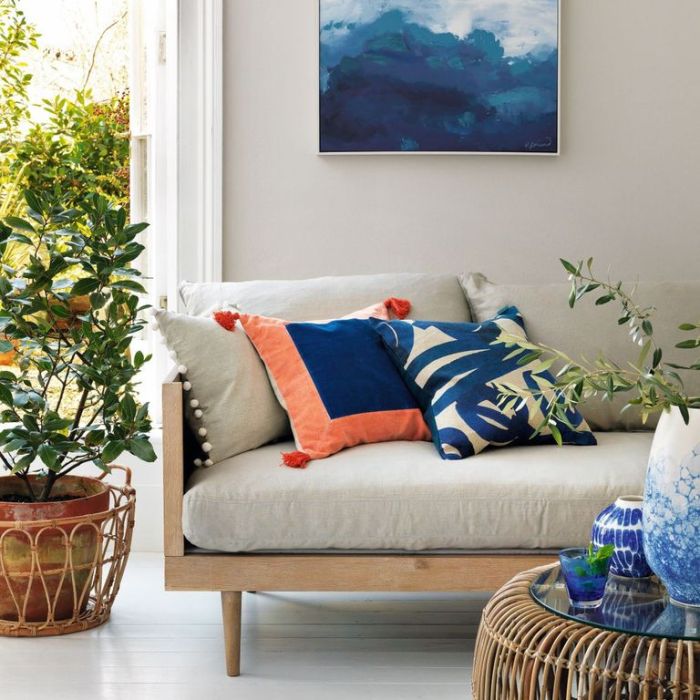 Tips for making a living room storage look expensive