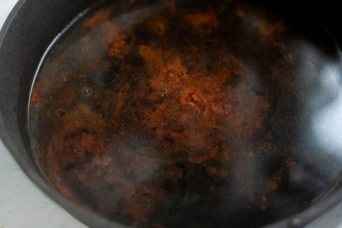 How to clean rust off cast iron