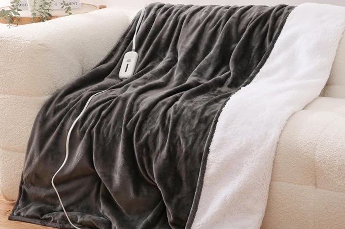 How to wash a heated blanket