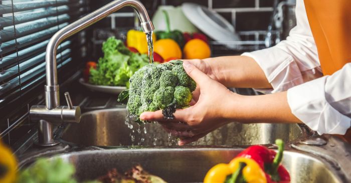 How to wash microfiber clothes