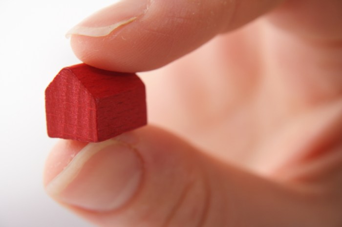 Small kitchen paint colors designers love